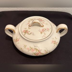 Theodore Haviland Limoges France, sugar bowl.